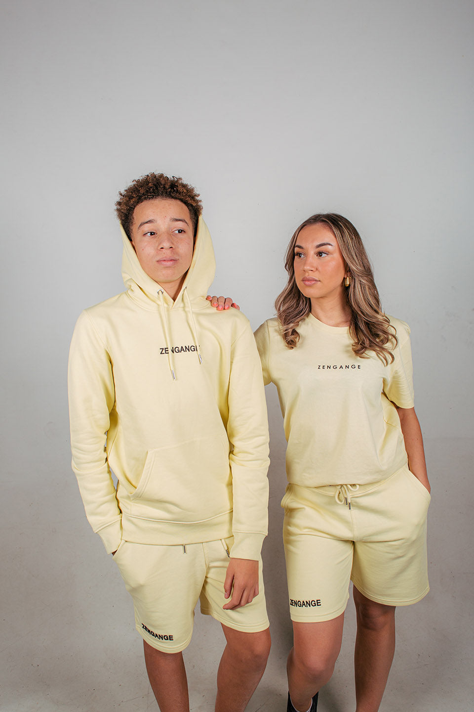 Zengange basics – soft Yellow shorts suit